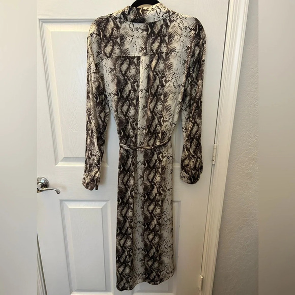 LE SUPERBE
Animal Print Midi Length Dress - Picture 3 of 5